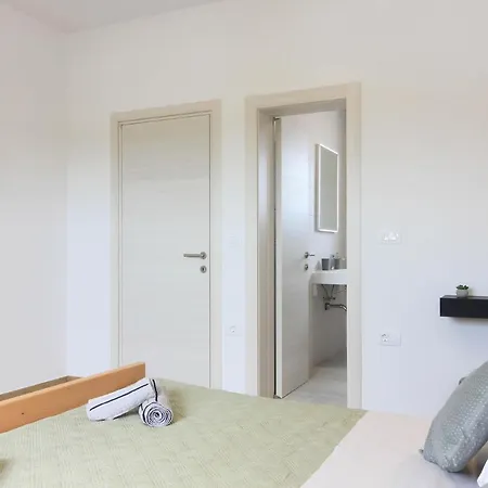New Modern Gogo With Private Pool Near The And Town Of Pula By Wiibuk Villa