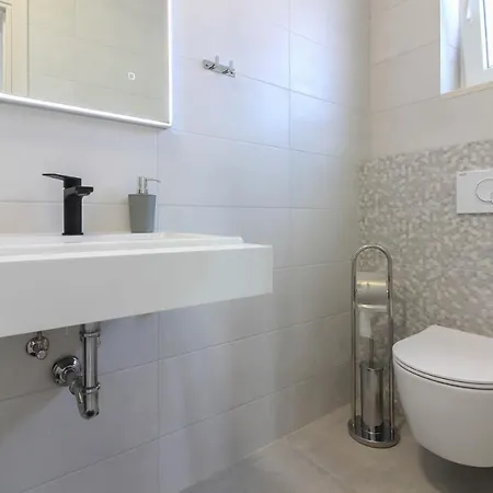 Villa New Modern Gogo With Private Pool Near The And Town Of Pula By Wiibuk Sisan