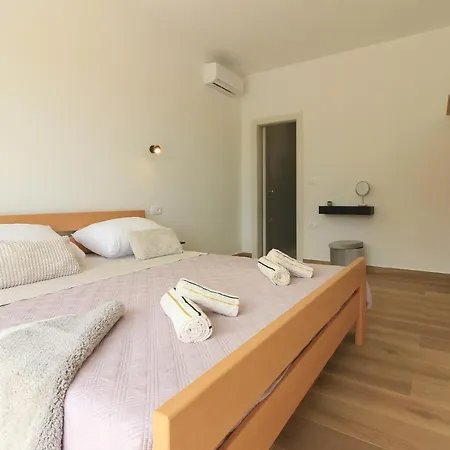 New Modern Gogo With Private Pool Near The And Town Of Pula By Wiibuk *